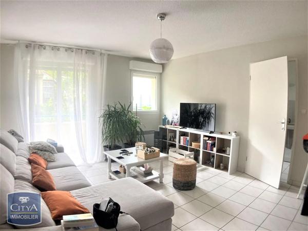 Appartement à louer 3 pièces 61.88m² Cahors (46000)