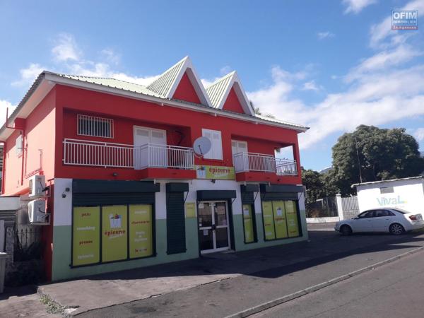 A louer appartement F4 sur le Port