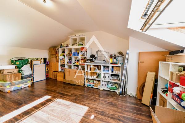 EXCLUSIVITE A VENDRE AU MESNIL SAINT DENIS Maison 5 pièces / 3 chambres - 104m2