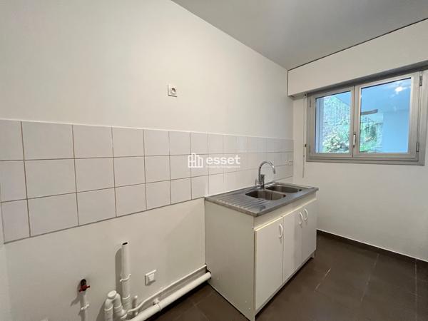 Location Appartement 2 pièces 51 m² - Paris 75020