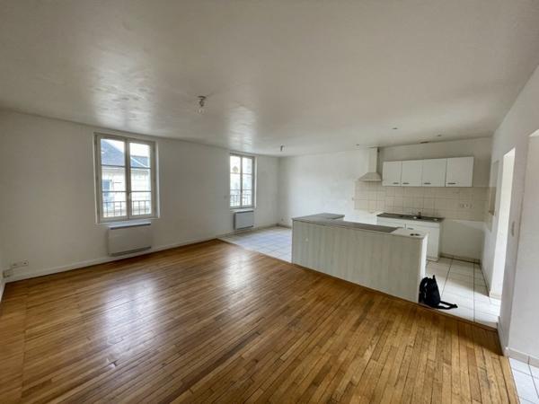 Maison à vendre 182 069 € Loches 5 p 101,8 m² DPE C
