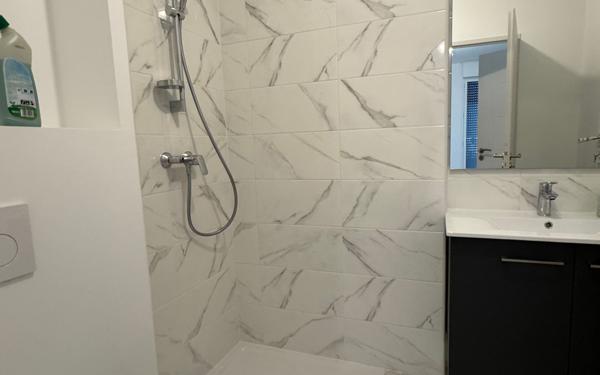 Appartement à vendre    4 pièces •  Hyères