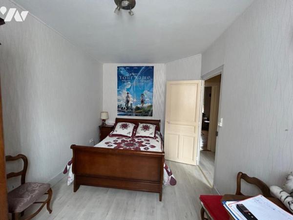 VICHY : VIAGER OCCUPE Dame 83 ans