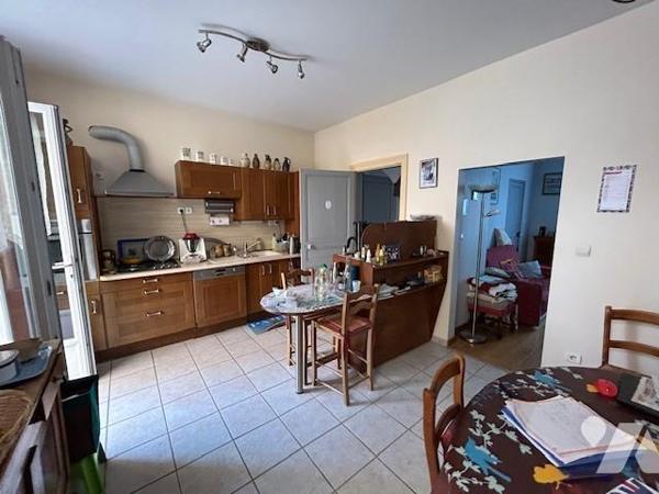 VICHY : VIAGER OCCUPE Dame 83 ans