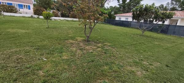 Terrain constructible 580m² au calme  Bagard (30140)