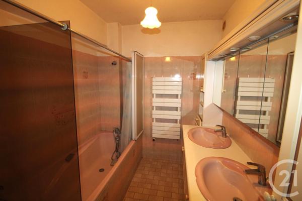 Appartement F4 à vendre  4 pièces - 88,40 m2 ST VALERY EN CAUX - 76