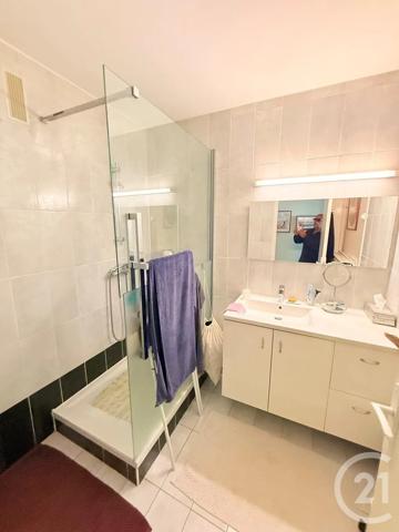 Appartement F3 à vendre  3 pièces - 72 m 2   PARIS  - 75020
