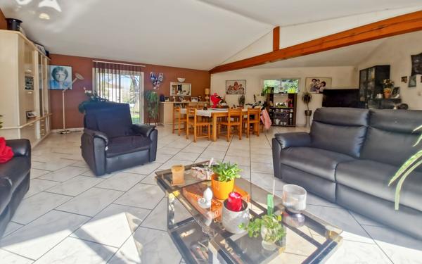 Maison à vendre    5 pièces • 162,97 m2 Toulouse