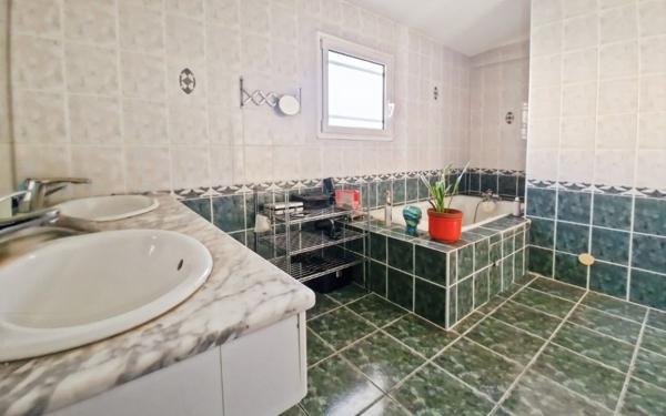 Maison à vendre    5 pièces • 162,97 m2 Toulouse