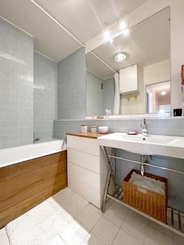 Fontenay-aux-Roses (92260) FONTENAY AUX ROSES, PROCHE Le Plessis Robinson - APPARTEMENT 107m2 avec 4 chambres - TERRASSE 14m2 - PARC, VER