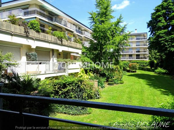 Appartement 92m2 - T4 - 2 chambres - Balcon - Cave - Box - Proche centre-ville et gare RER D