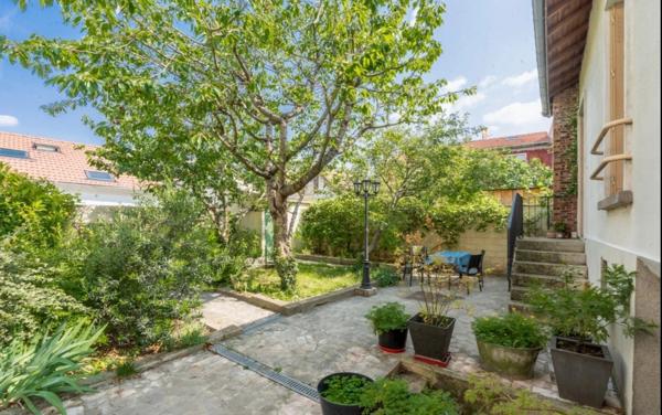 ROMAINVILLE (93230) — MAISON INDIVIDUELLE 5P — 106 m² Carrez — JARDIN 250 m² — GARAGE