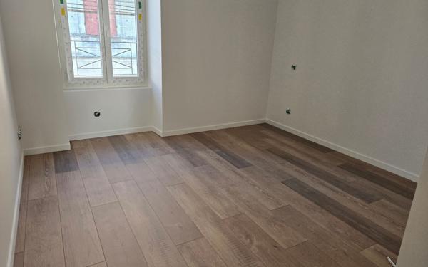 Appartement à louer    3 pièces •  Podensac