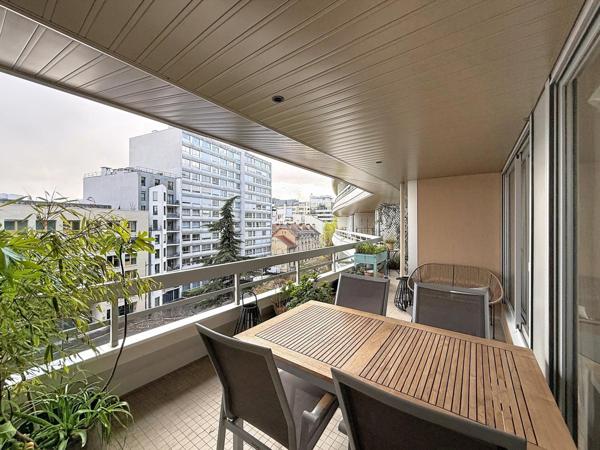 75015 CAMBRONNE Appartement 125m² + Terrasse 19m²