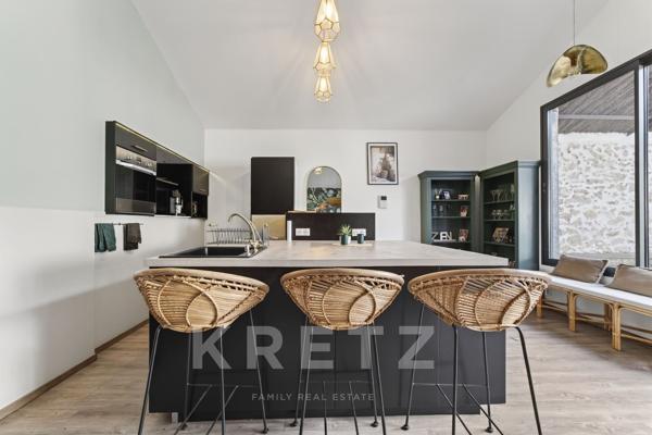 Maison vigneronne en pierre – 270 m² habitables – Terrasse, piscine et appartements indépendants