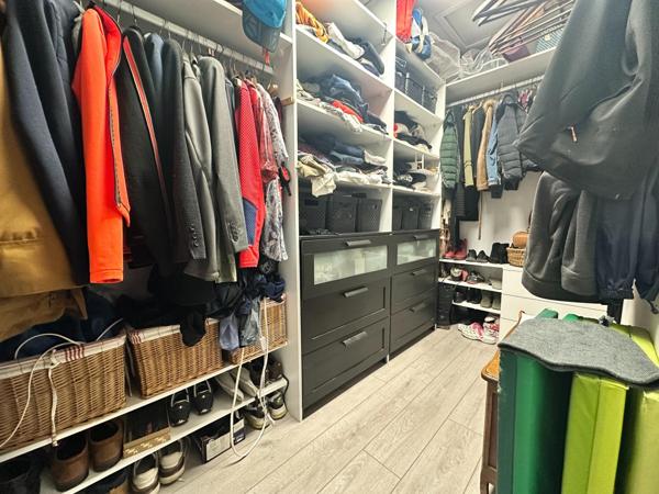 A VISITER SUR ENTRAIGUES SUR LA SORGUE, EN CAMPAGNE MAGNIFIQUE MAISON DE PLAIN PIED DE 100 M² SUR TERRAIN DE 790 M