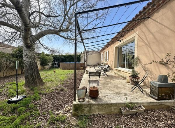 A VISITER SUR ENTRAIGUES SUR LA SORGUE, EN CAMPAGNE MAGNIFIQUE MAISON DE PLAIN PIED DE 100 M² SUR TERRAIN DE 790 M