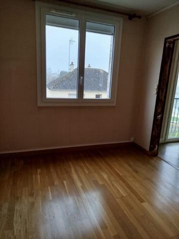 Maison à SABLE-SUR-SARTHE, 72300 - 4 pièces 81m²