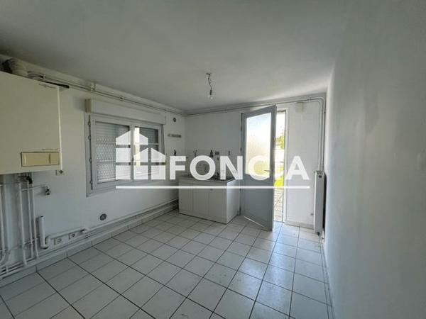 Location Appartement 4 pièces 80 m² - 96 AVENUE JEAN JAURES Villers Semeuse 08000