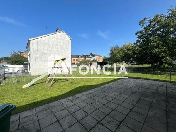 Location Appartement 4 pièces 80 m² - 96 AVENUE JEAN JAURES Villers Semeuse 08000