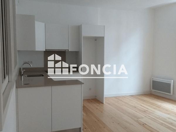 Location Appartement 2 pièces 60 m² - 50 RUE VICTOR HUGO Bayonne 64100