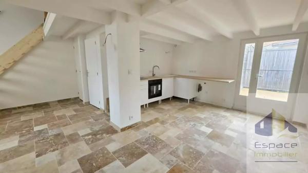Maison d'environ 65m² au sol à La Rochelle