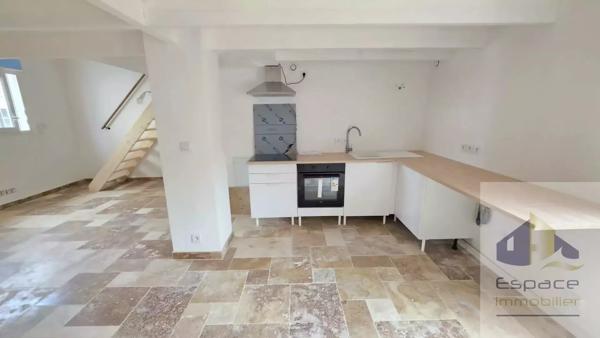 Maison d'environ 65m² au sol à La Rochelle