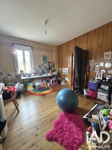 Maison à vendre 10 pièces 217 m² Gacé