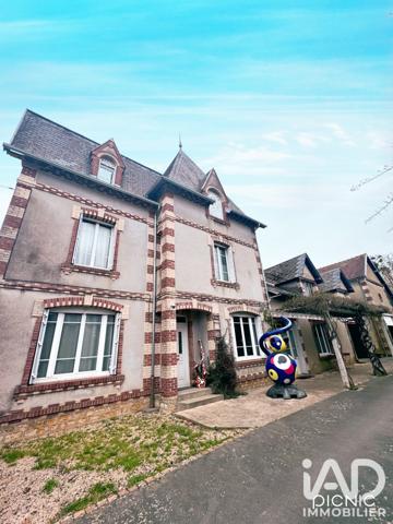 Maison à vendre 10 pièces 217 m² Gacé