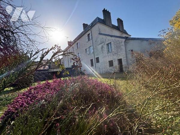 Nouveau mandat exclusif à découvrir sur la commune de MOUZON.

Maison de caractère située au ...