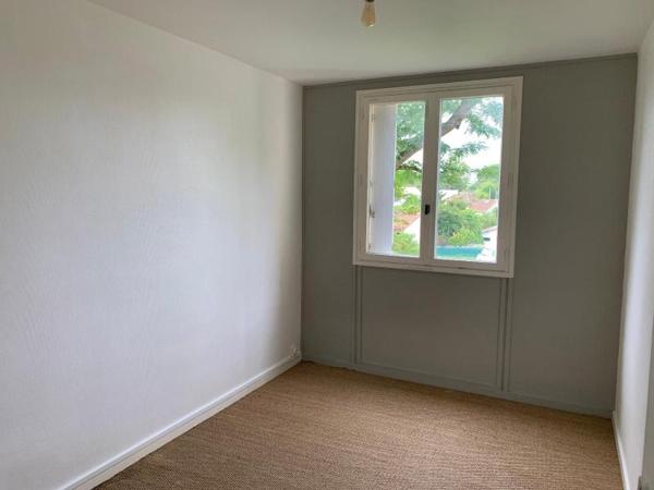 Appartement 4 pièces de 65 m² à Talence