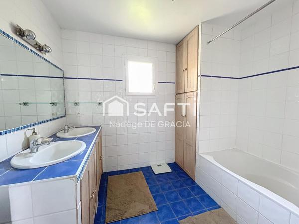 Villa T6 avec vue dégagée coteaux