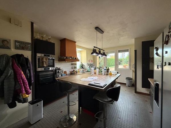 Maison Mortain Bocage 8 pièce(s) 192 m2