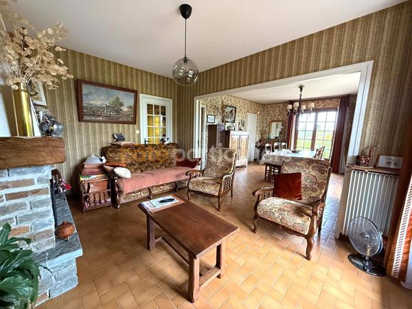 Vente
                Maison160 m² - 6 Pièces -
                    CAEN (14000)