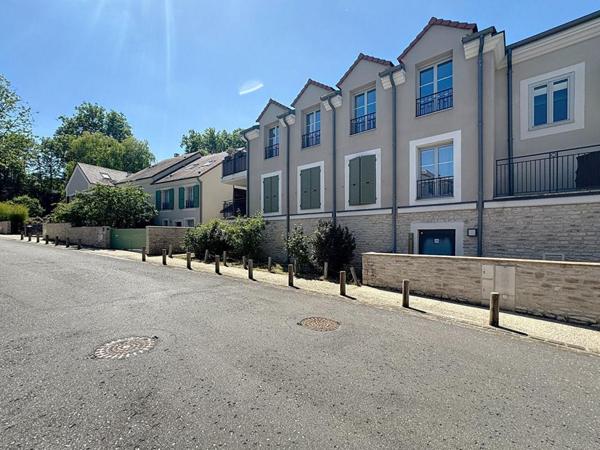 Appartement 3 pièces 65 m²  Balcon Dernier étage  Résidence 2018