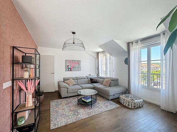Appartement 3 pièces 65 m²  Balcon Dernier étage  Résidence 2018