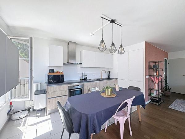 Appartement 3 pièces 65 m²  Balcon Dernier étage  Résidence 2018