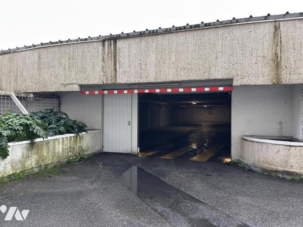 VANNES CENTRE VILLE - GARAGE EN SOUS-SOL