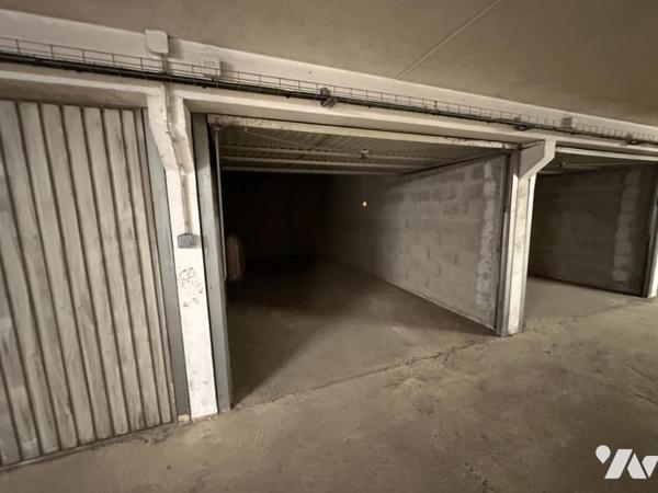 VANNES CENTRE VILLE - GARAGE EN SOUS-SOL