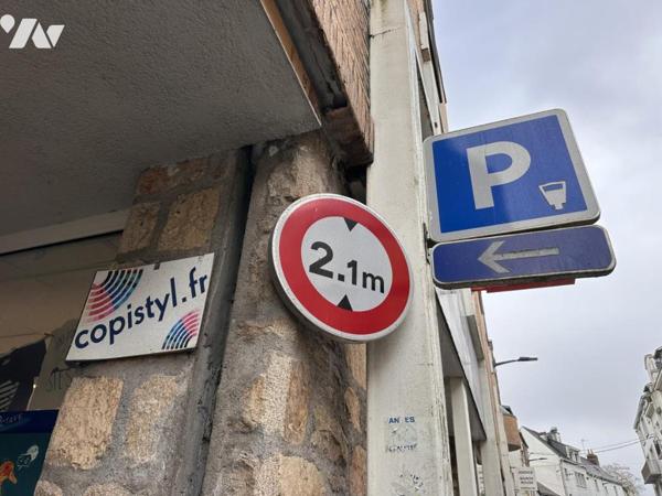 VANNES CENTRE VILLE - GARAGE EN SOUS-SOL