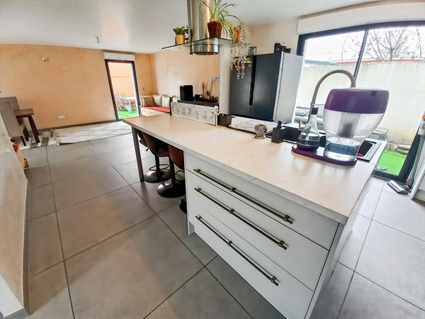 MAISON-SAINT ETIENNE DU ROUVRAY