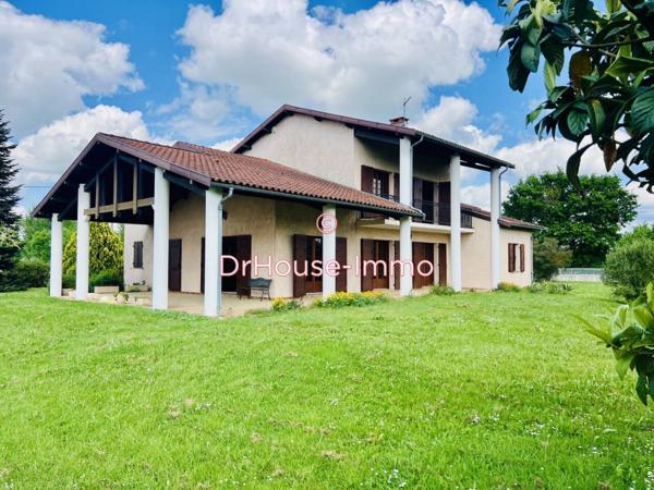Maison à vendre 5 pièces de 221 m²