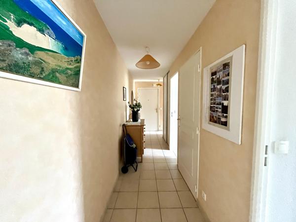 Vannes Ouest Appartement 3 chambres Terrasse 2 garages