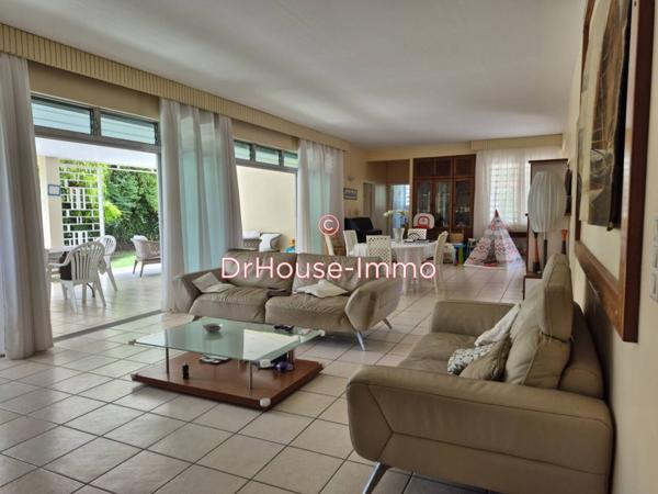 Maison à louer 8 pièces de 165 m²