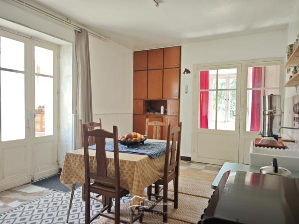 MAISON A RENOVER Chef-Boutonne (79110)