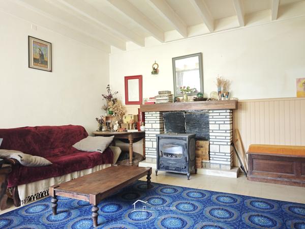 MAISON A RENOVER Chef-Boutonne (79110)