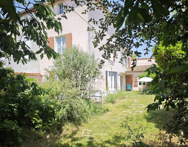 MAISON A RENOVER Chef-Boutonne (79110)