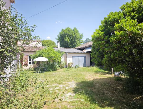 MAISON A RENOVER Chef-Boutonne (79110)