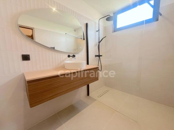 Appartement à vendre 3 pièces MOUGINS (06)