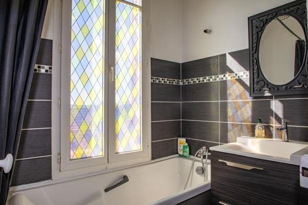 Belle maison 158m2 - 5 chambres - Jardin